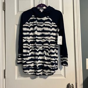 LuLaRoe Amber Lightweight Hoodie - Size Medium - NWT! 😍